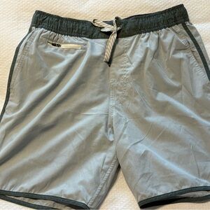 Men's Vuori Gray Banks Shorts